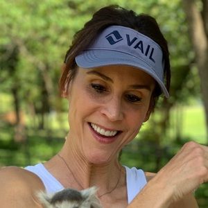 Meet your Posher, Lara